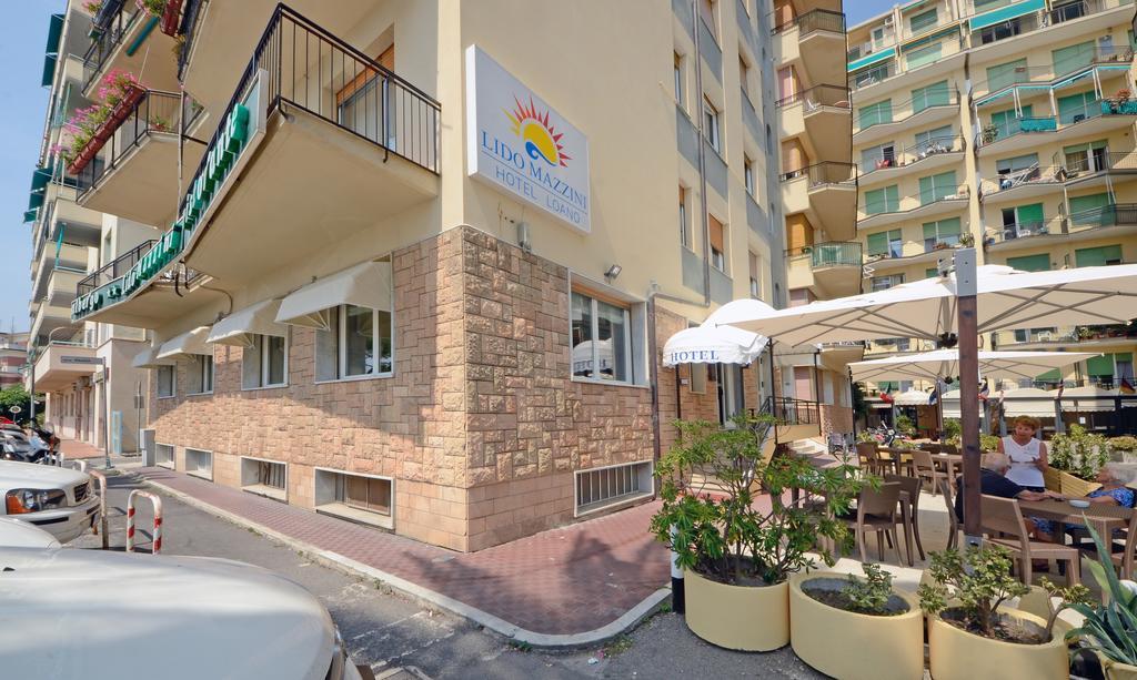 Hotel Lido Mazzini Loano Exteriör bild