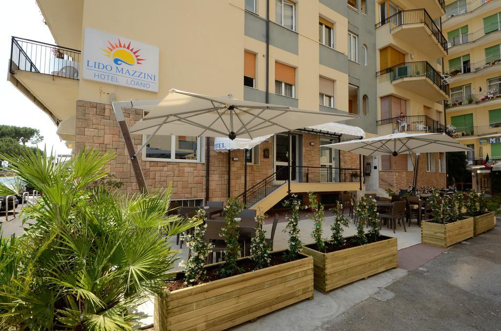 Hotel Lido Mazzini Loano Exteriör bild